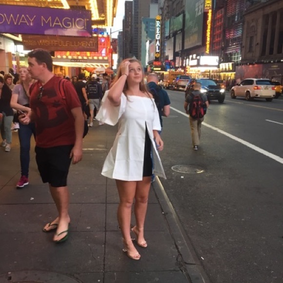 Meet your Posher, Bess - Picture 1 of 1